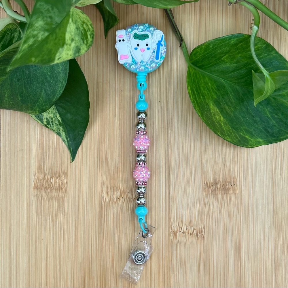 🦷✨ Dental-Themed Bling Beaded Retractable‎ ID Badge Holder ✨🪥